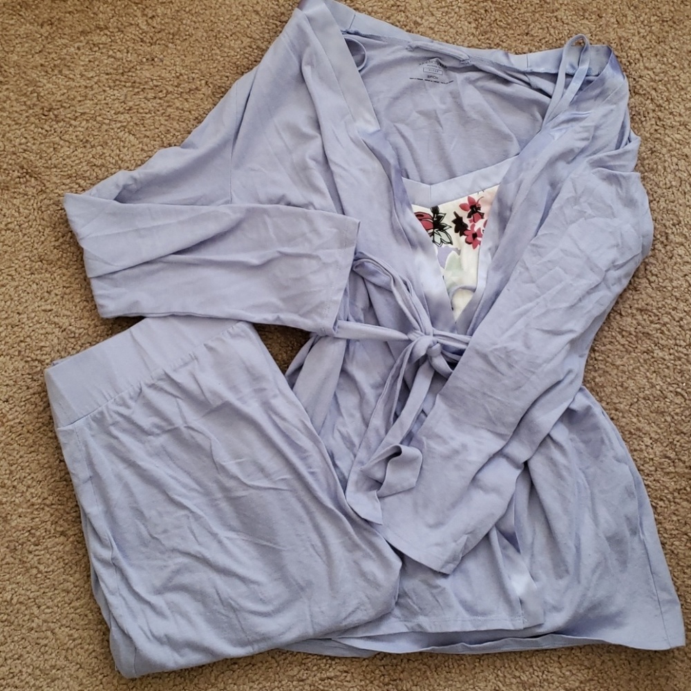 Nursing pajamas